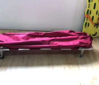Foldable stretcher